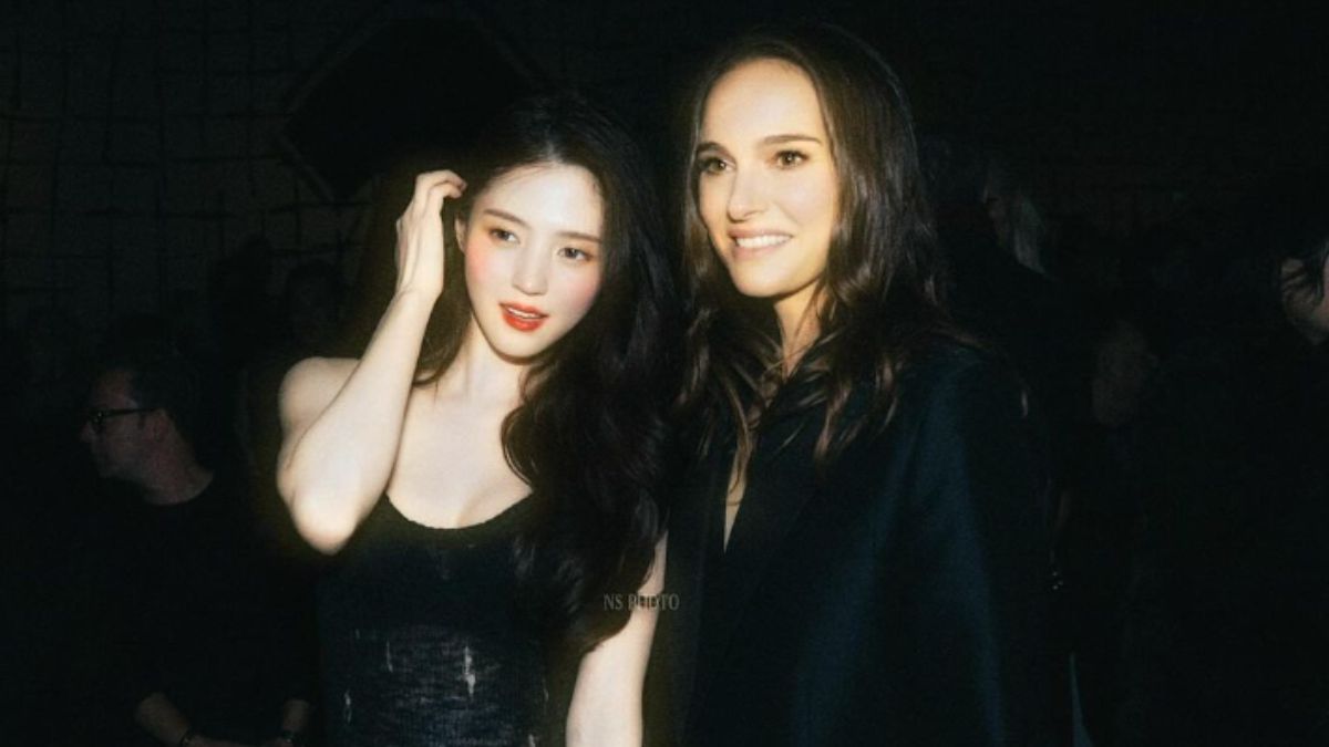 han-sohee-dreams-come-true-as-she-meets-natalie-portman-at-paris-fashion-week-photos